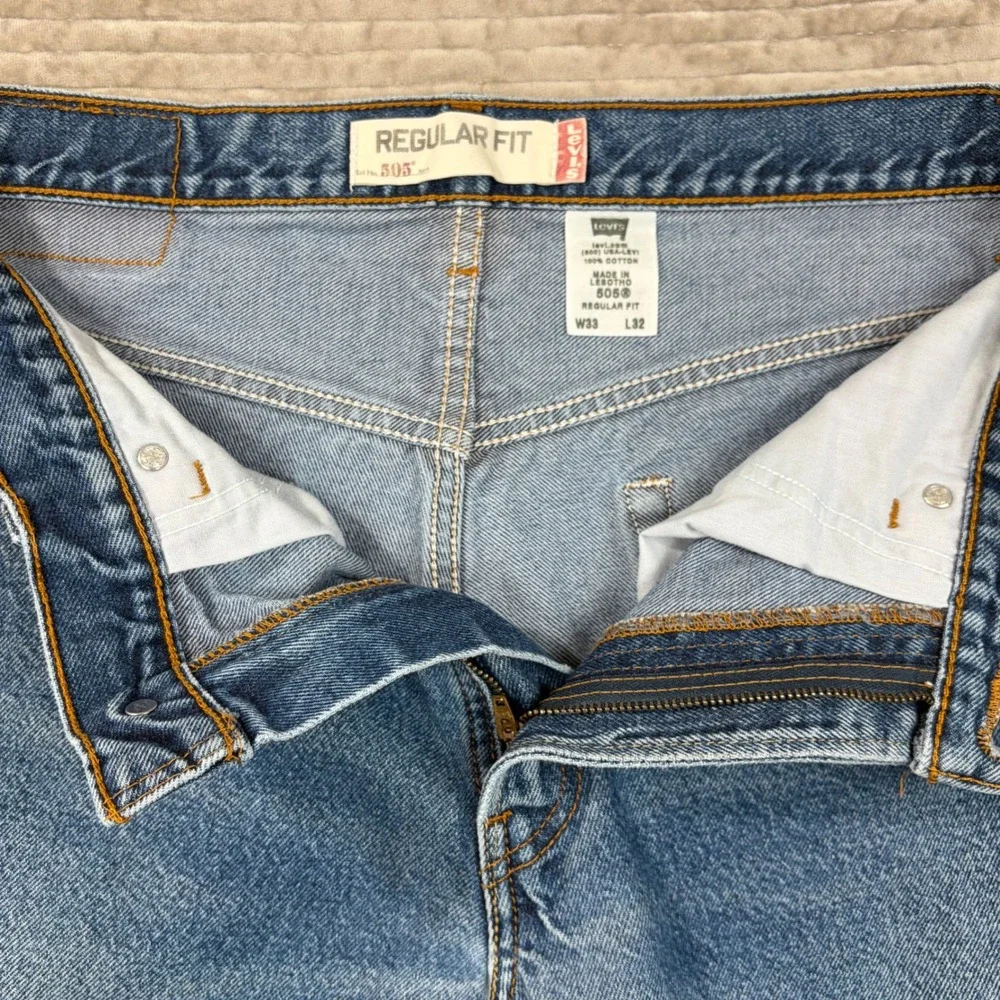 Vintage Levi's 505 Regular‎ Fit Jeans Men's Blue Denim W33 L32